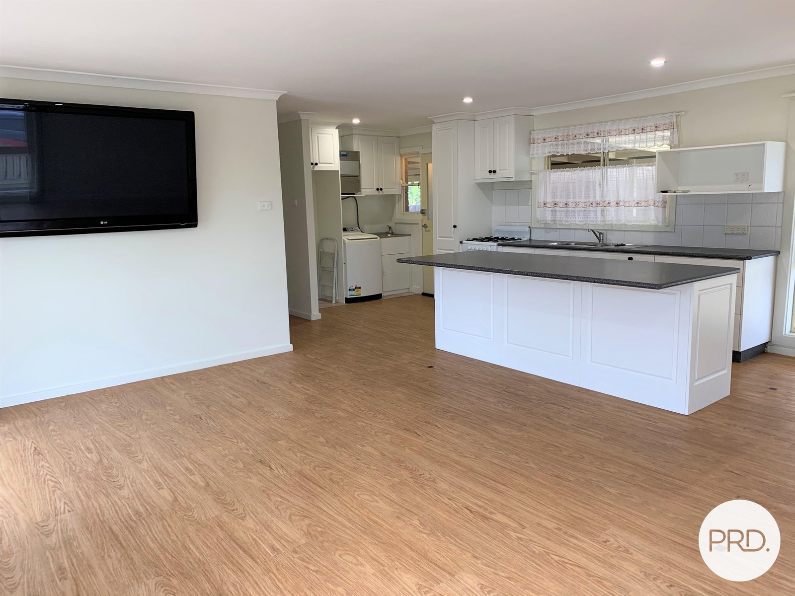 73 Malbon Street BUNGENDORE 4