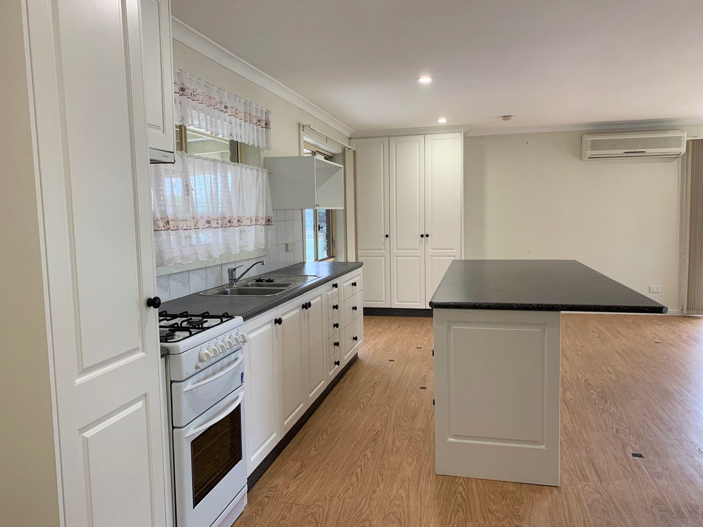 73 Malbon Street BUNGENDORE 3