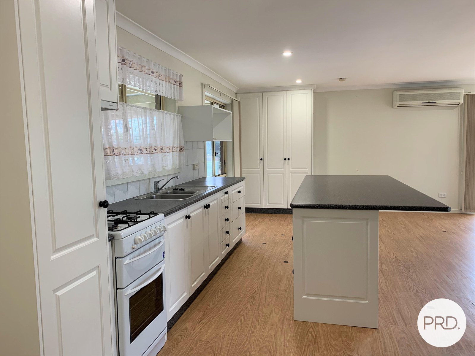 73 Malbon Street BUNGENDORE 3