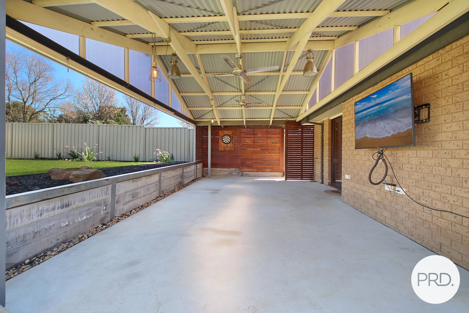73 Marshall Street WEST WODONGA 5