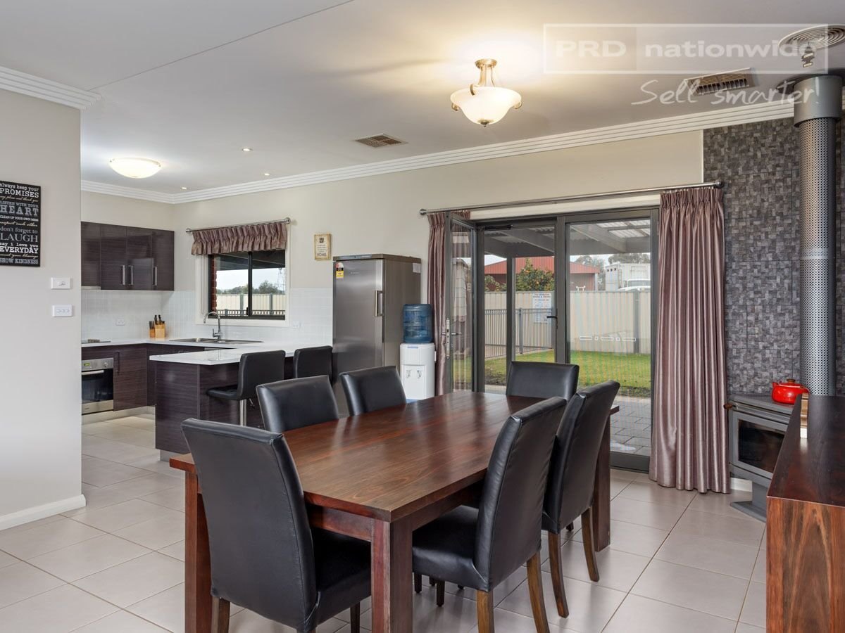 73 Mitchell Road LAKE ALBERT 7