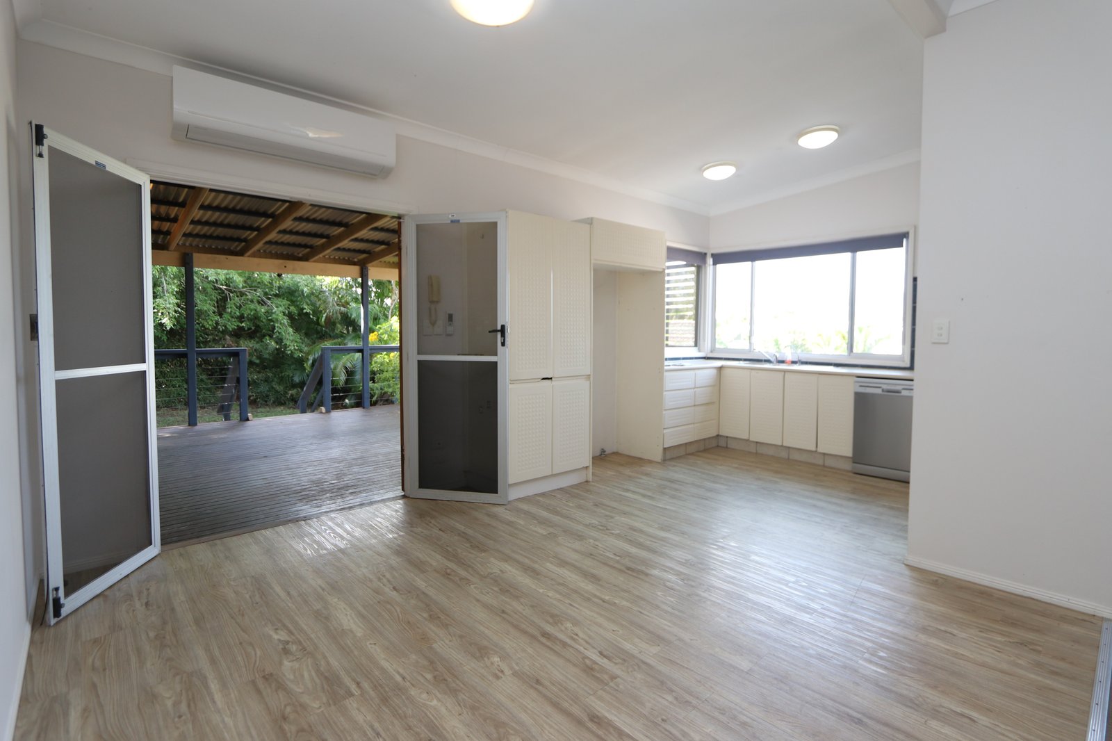 73 Musgrave Avenue LABRADOR 4