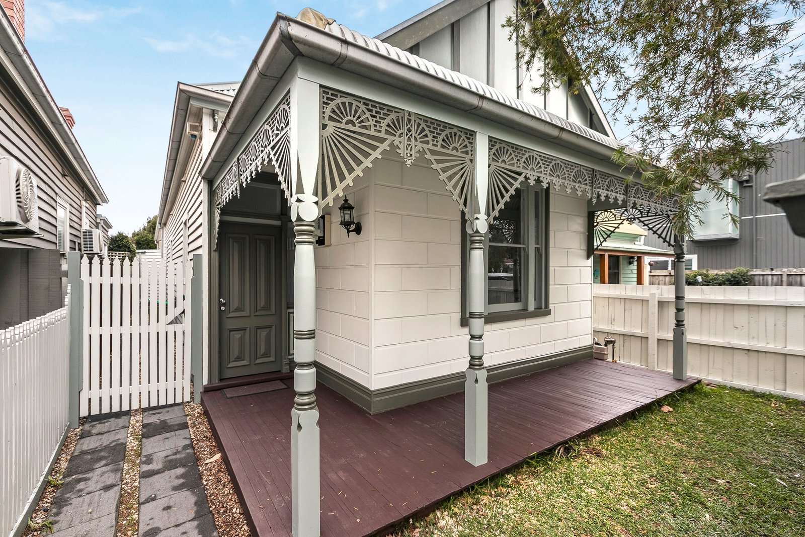 Gallery: 73 Ofarrell Street