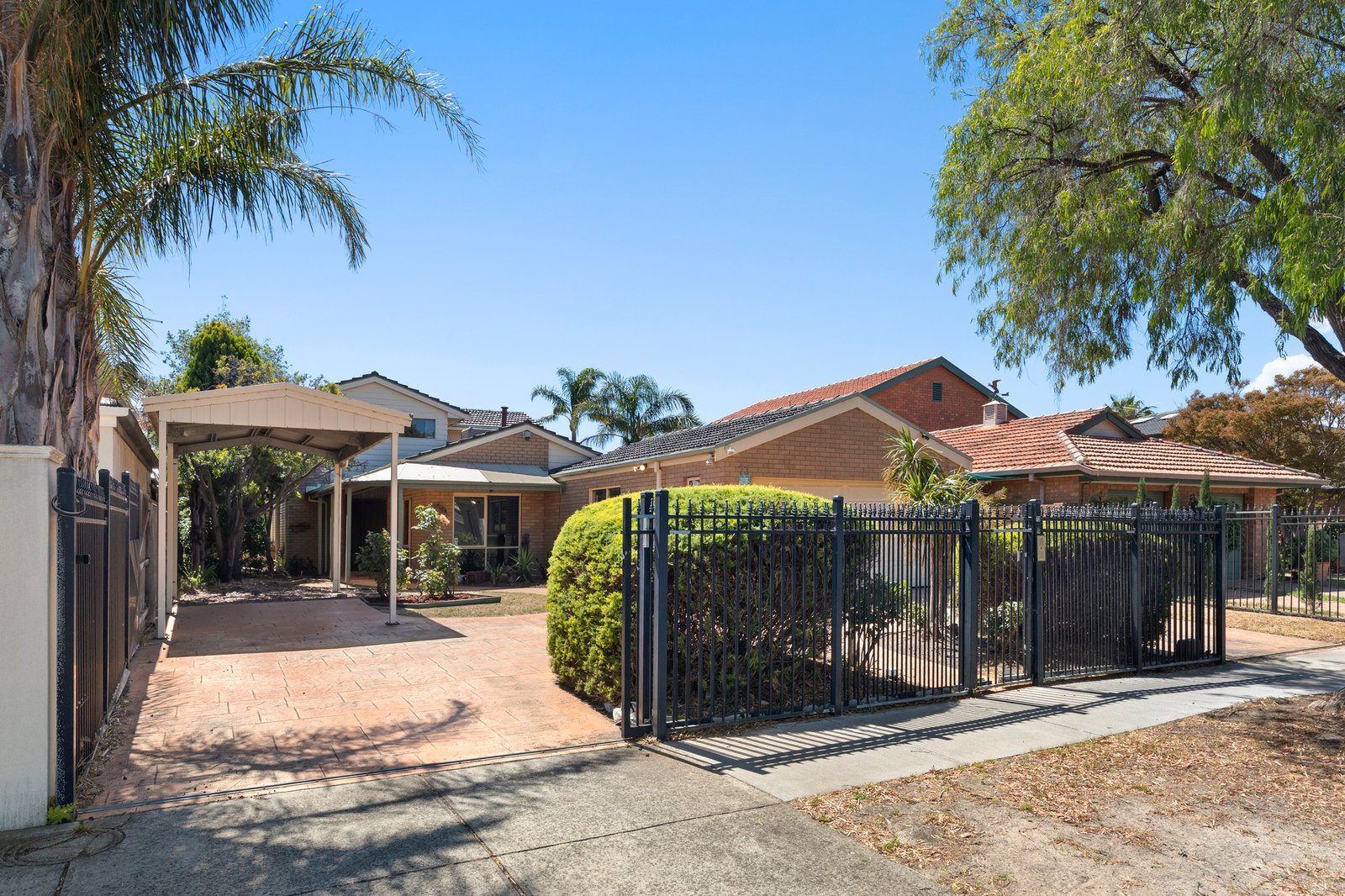 Gallery: 73 Palm Beach Drive