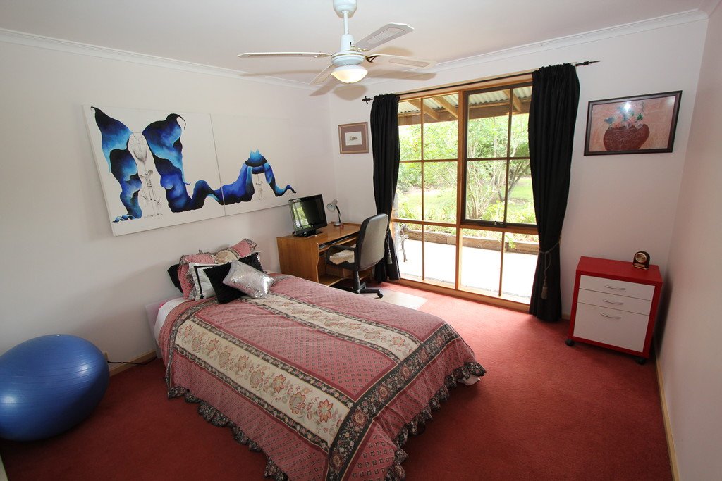 73 Rileys Road SNAKE VALLEY 11