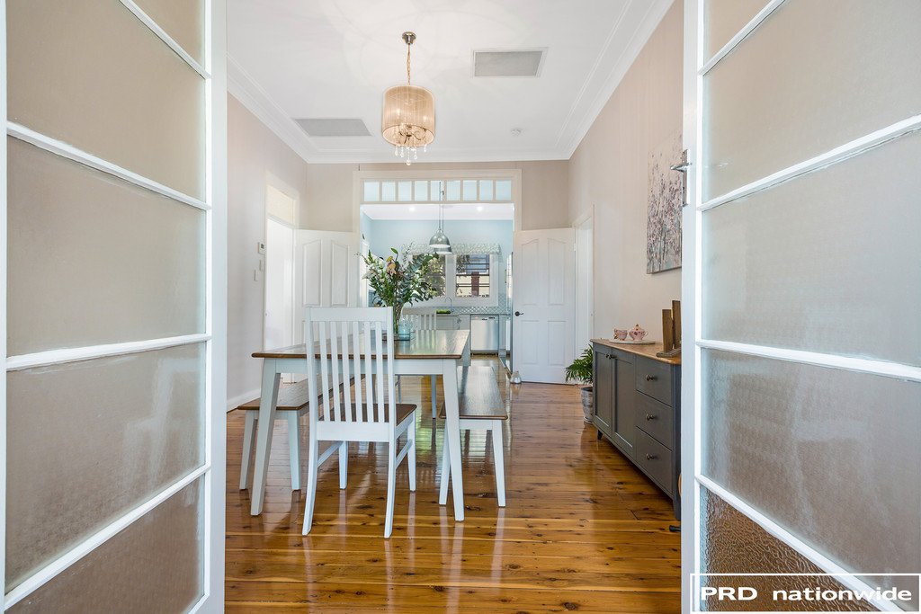 73 Roderick Street TAMWORTH 11