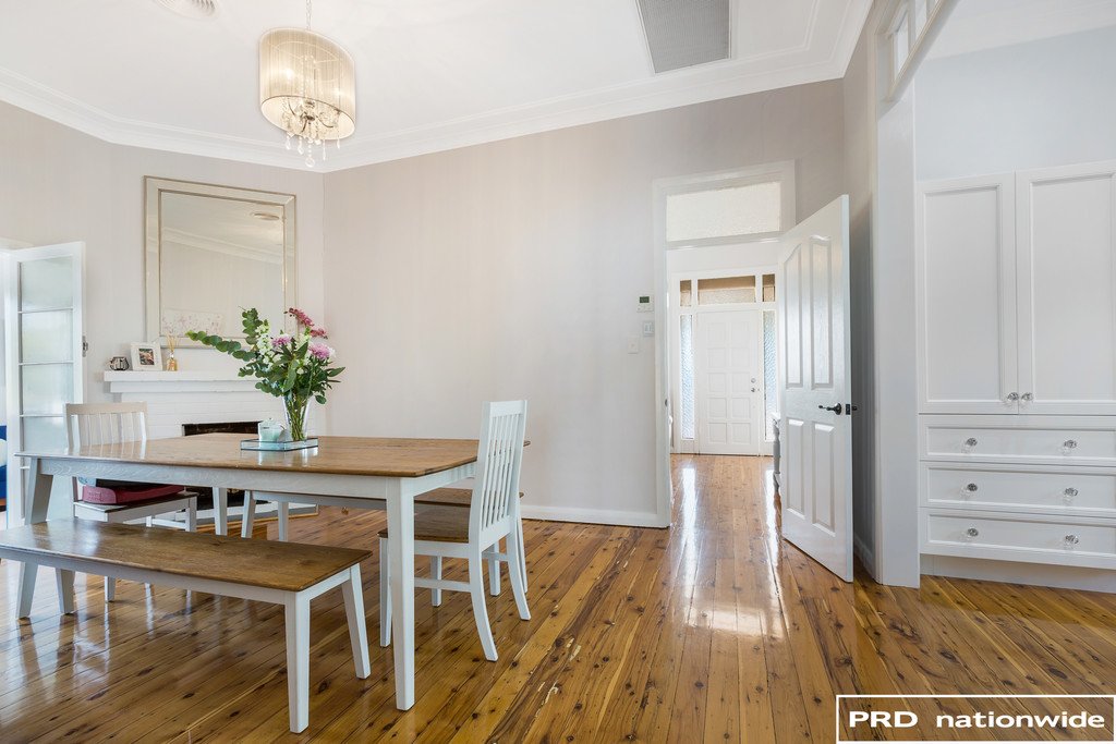 73 Roderick Street TAMWORTH 16