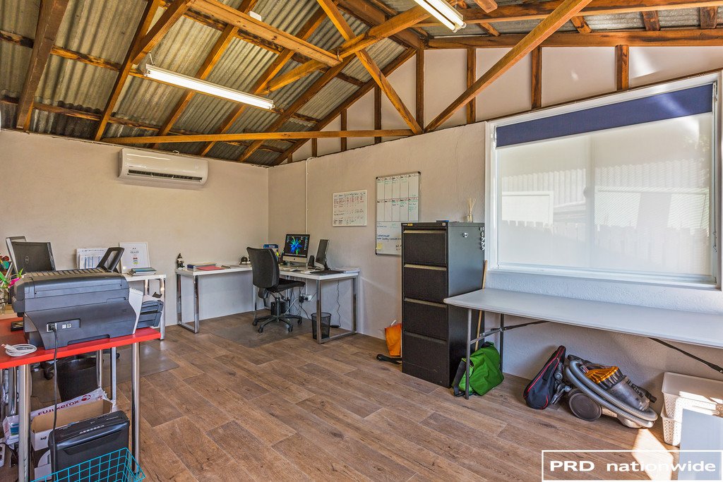 73 Roderick Street TAMWORTH 23