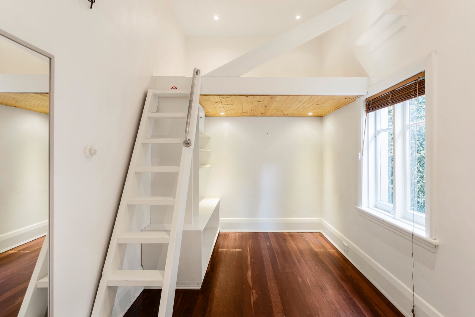 Real Estate and Property in 73 Seymour Road, Elsternwick, VIC