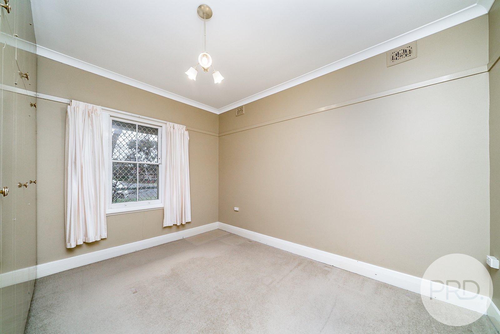 73 Simmons Street WAGGA WAGGA 4