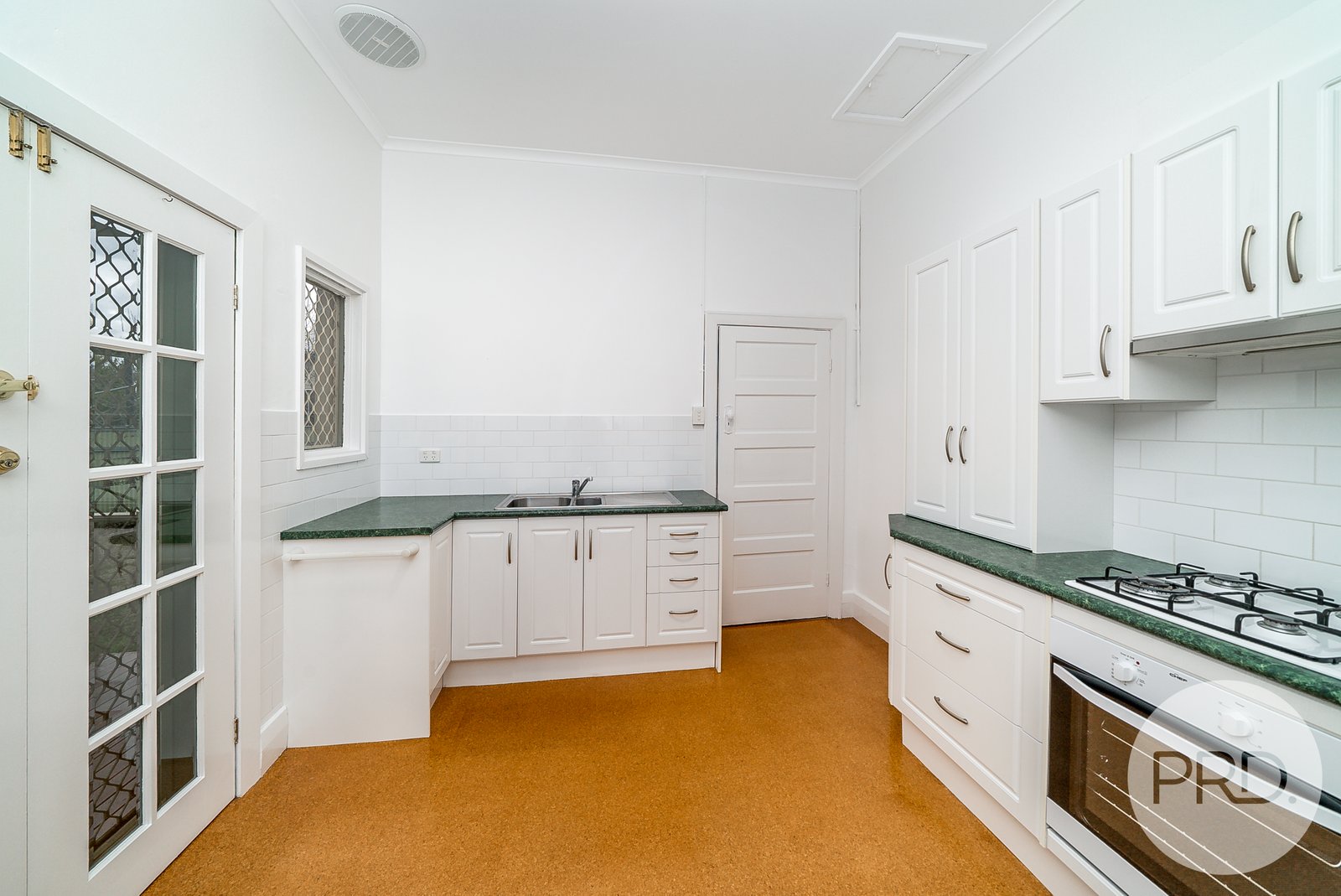 73 Simmons Street WAGGA WAGGA 7