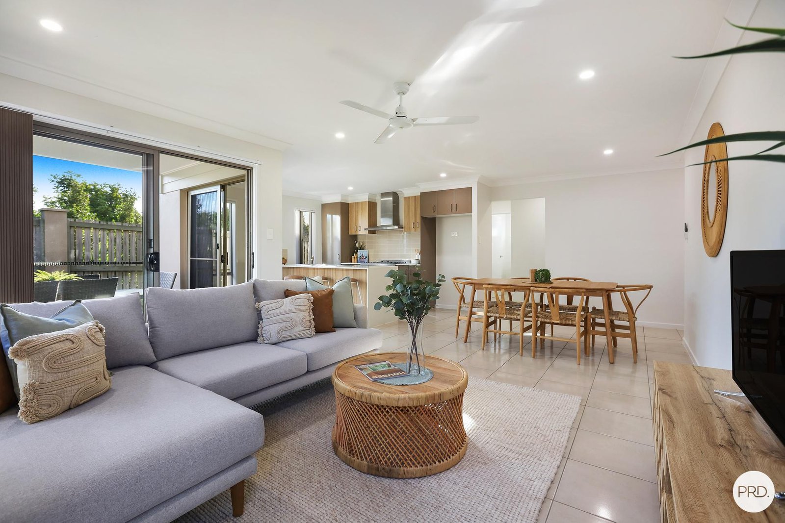 73 Stinson Circuit  COOMERA 4