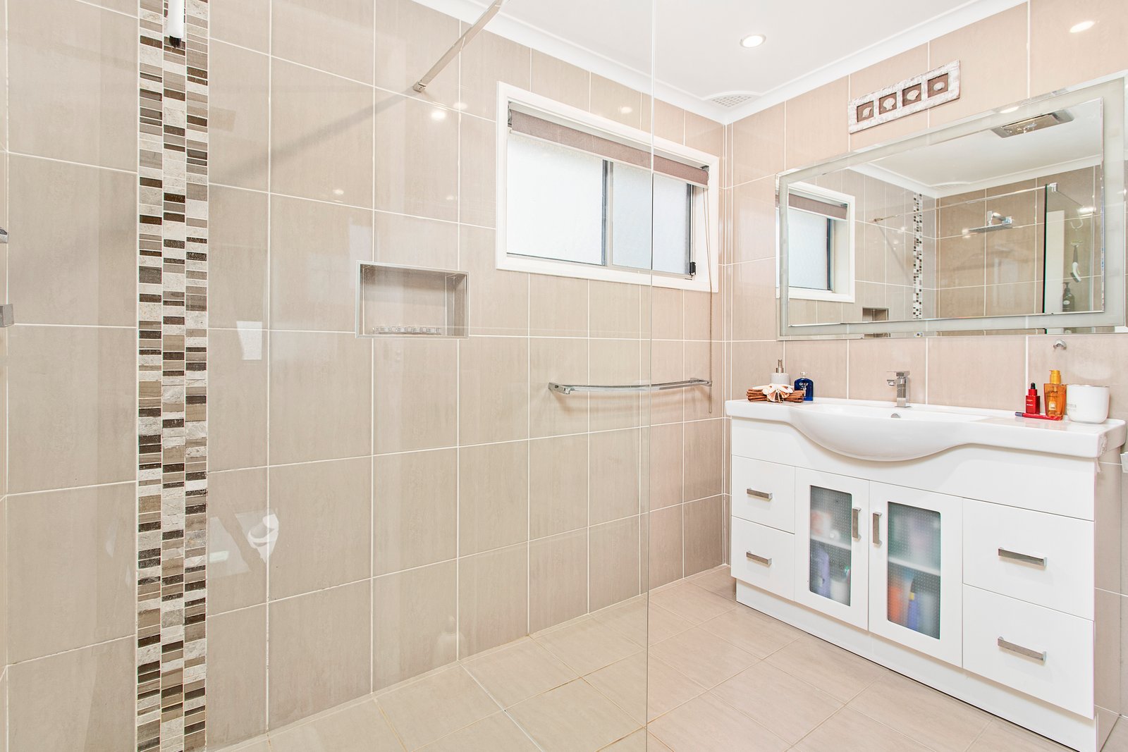 73 Tait Avenue KANAHOOKA 7