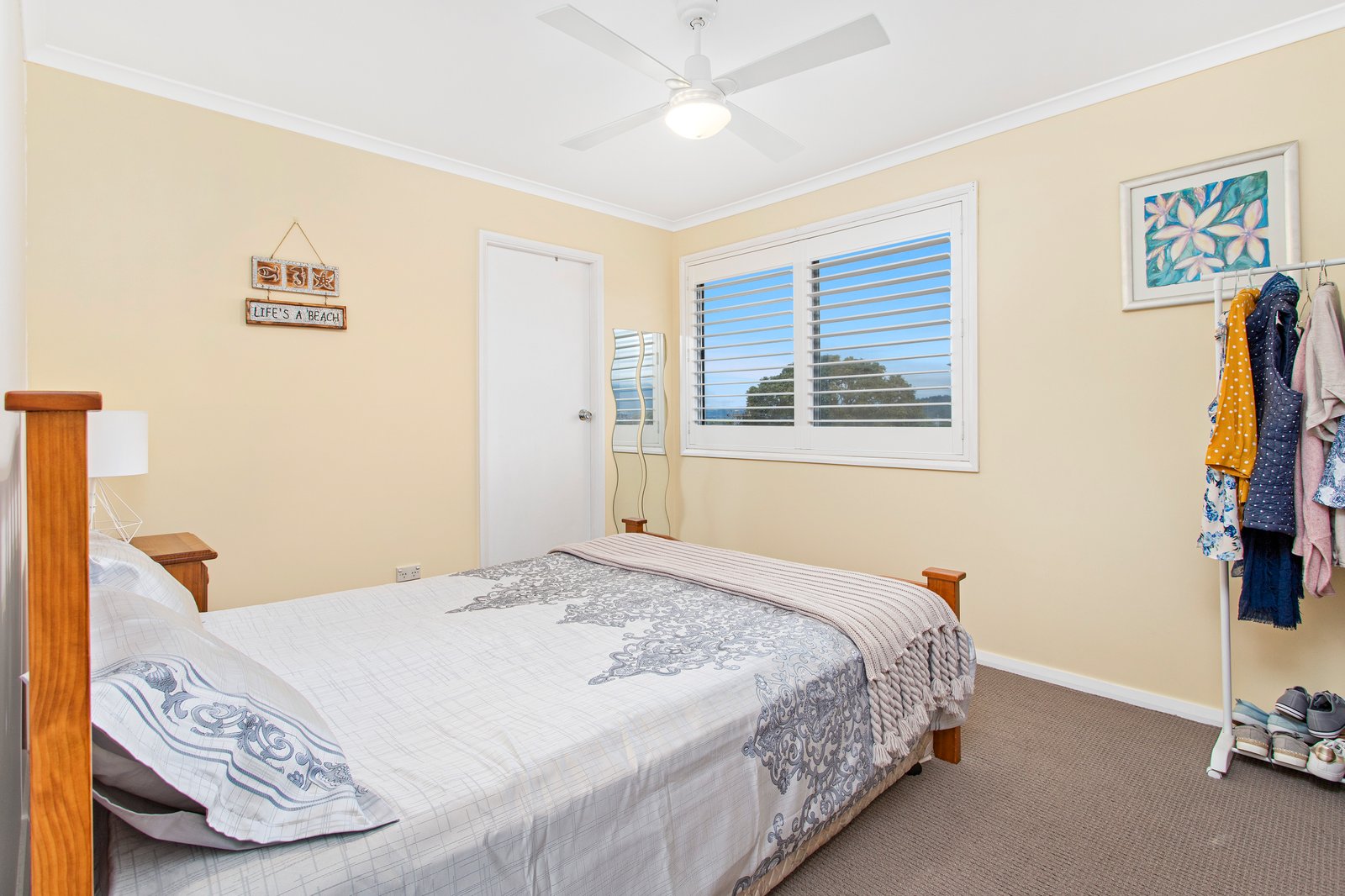 73 Tait Avenue KANAHOOKA 8