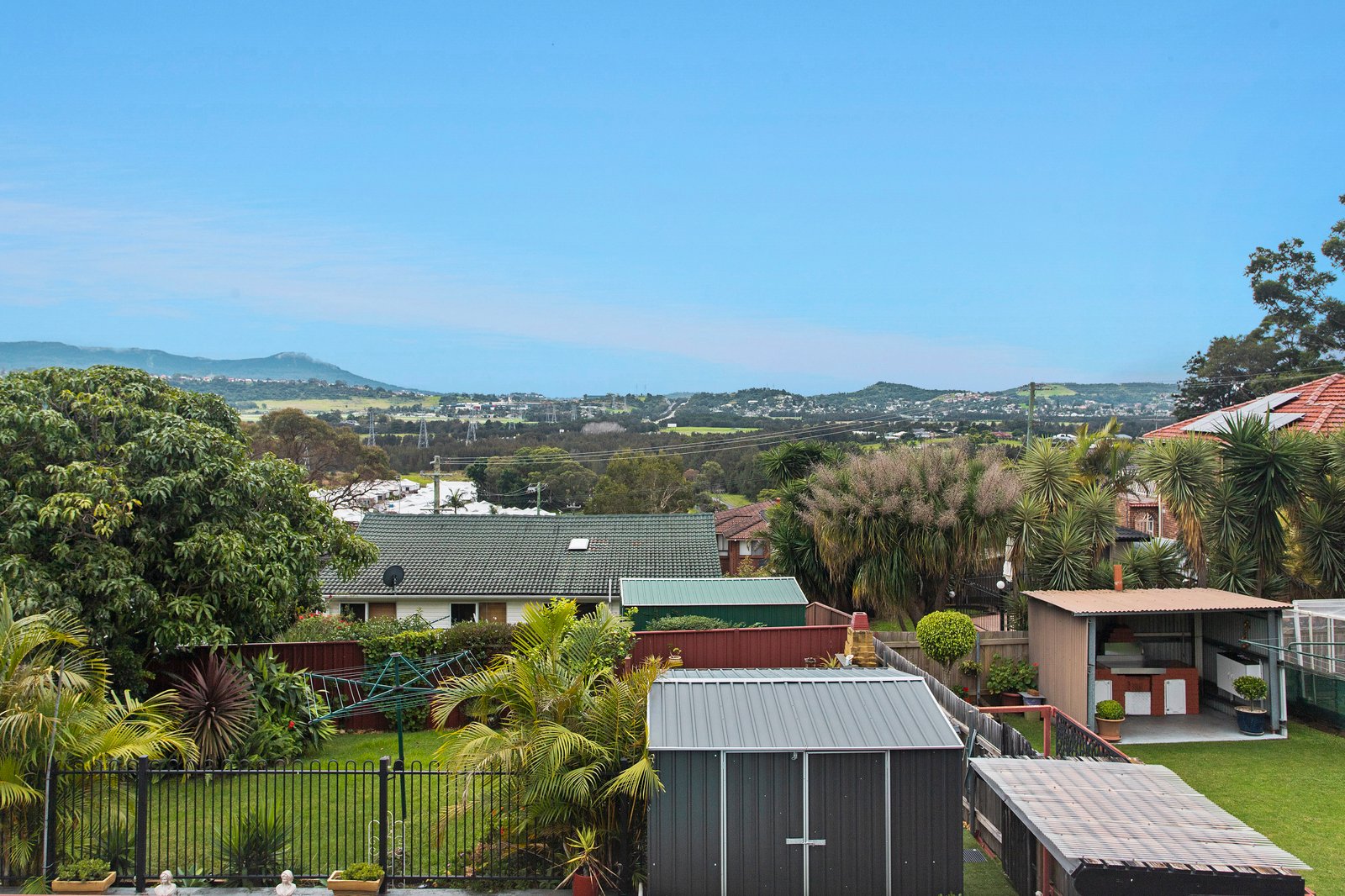 73 Tait Avenue KANAHOOKA 11