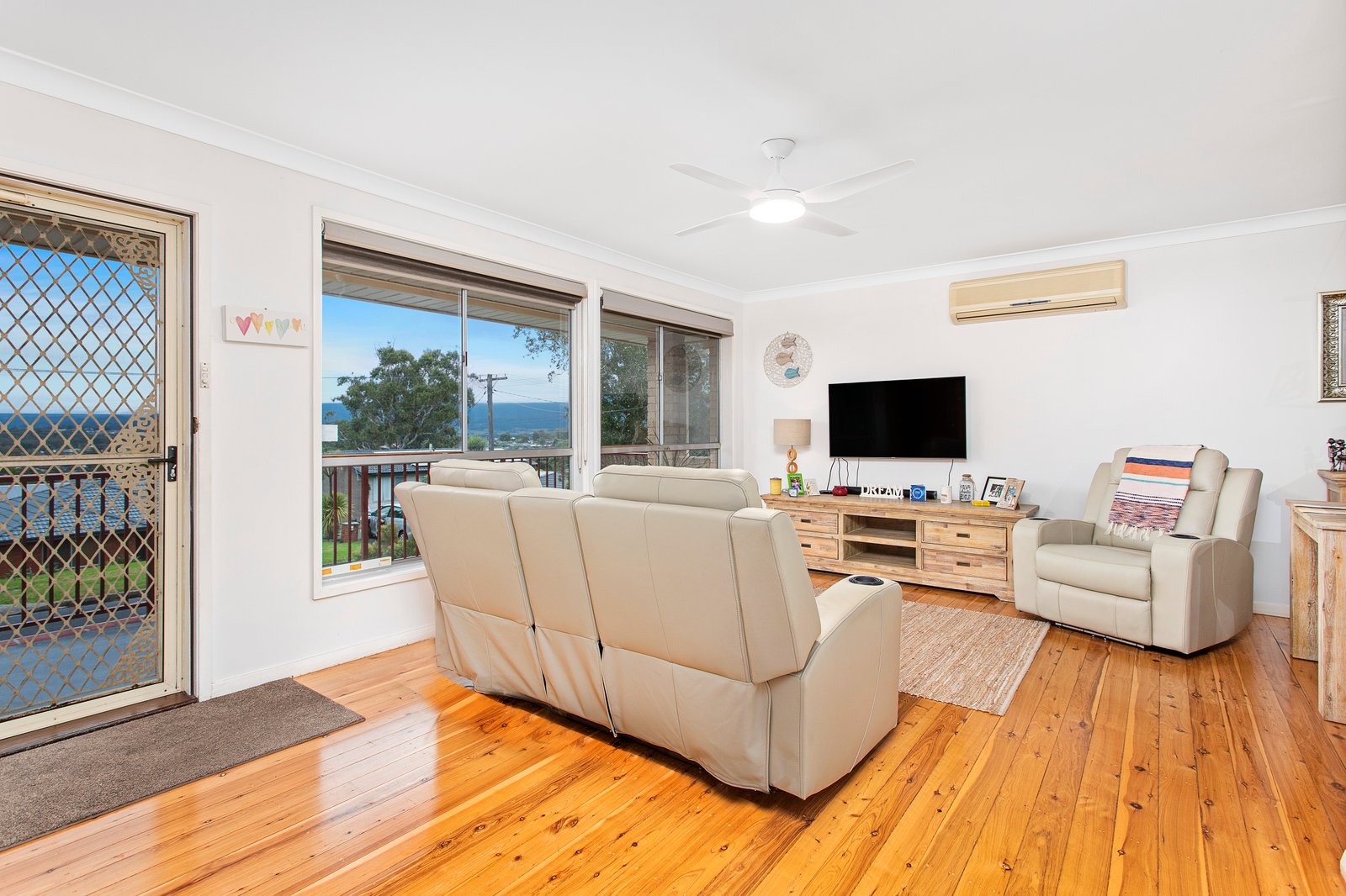 73 Tait Avenue KANAHOOKA 21