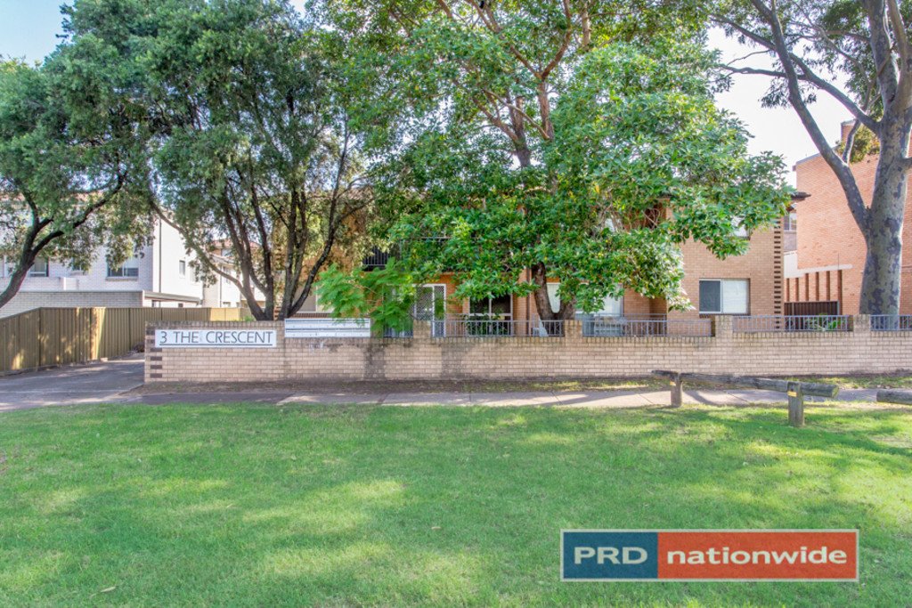 7/3 The Crescent,  PENRITH 10