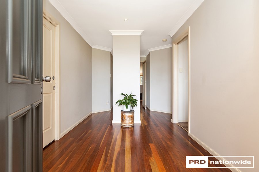 73 Warwick Road TAMWORTH 2