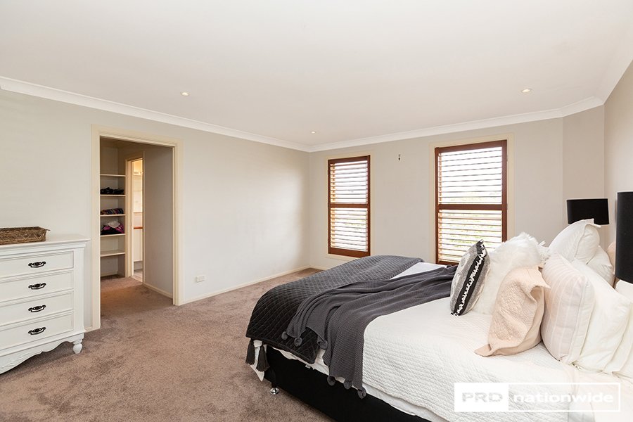 73 Warwick Road TAMWORTH 4