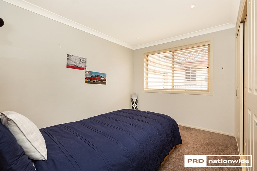 73 Warwick Road TAMWORTH 14