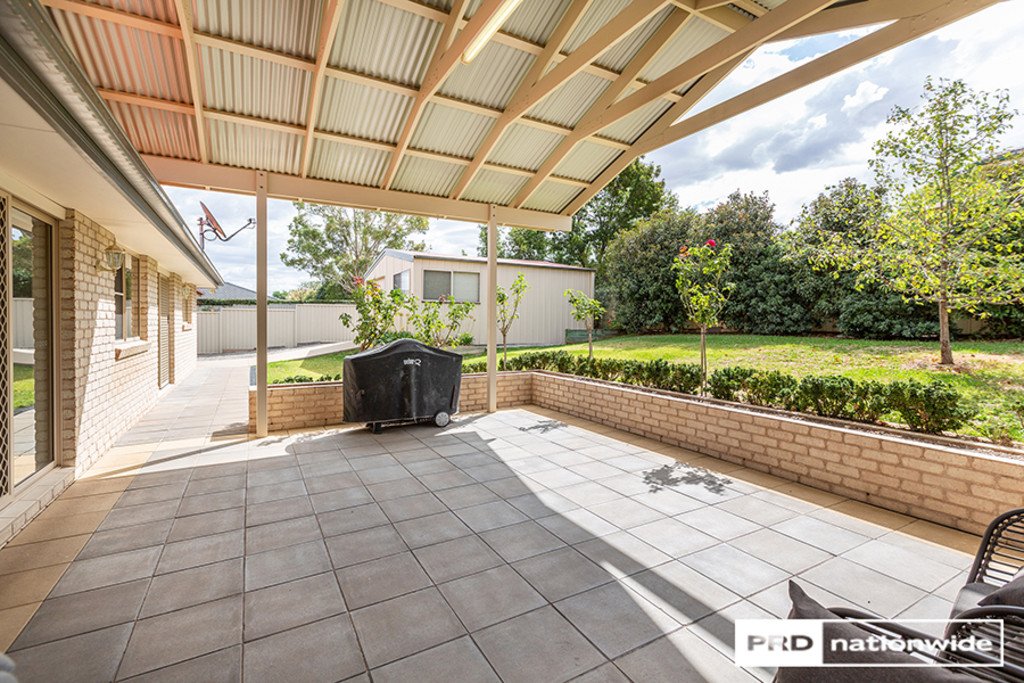 73 Warwick Road TAMWORTH 18