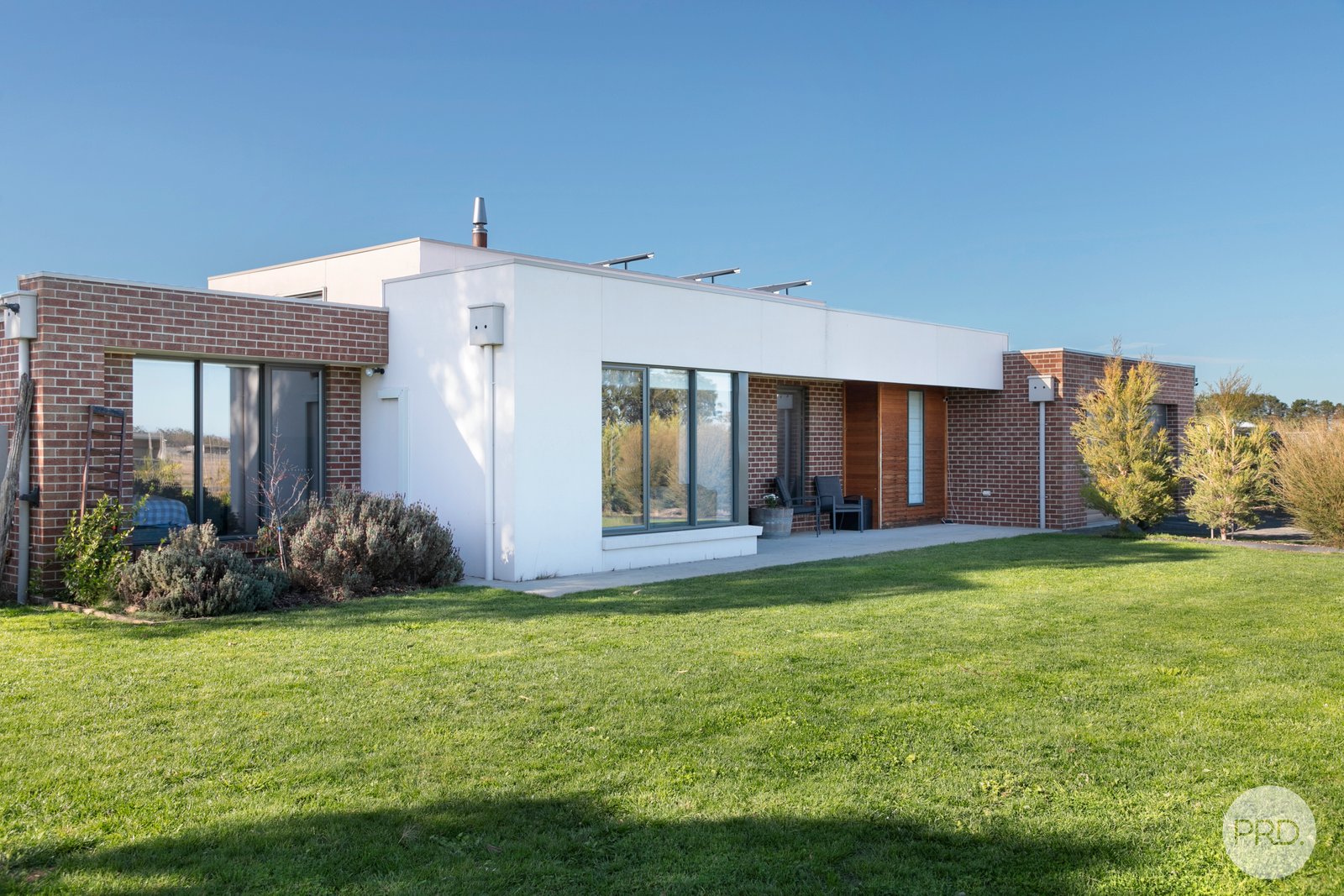 73 Whites Road CARDIGAN 3