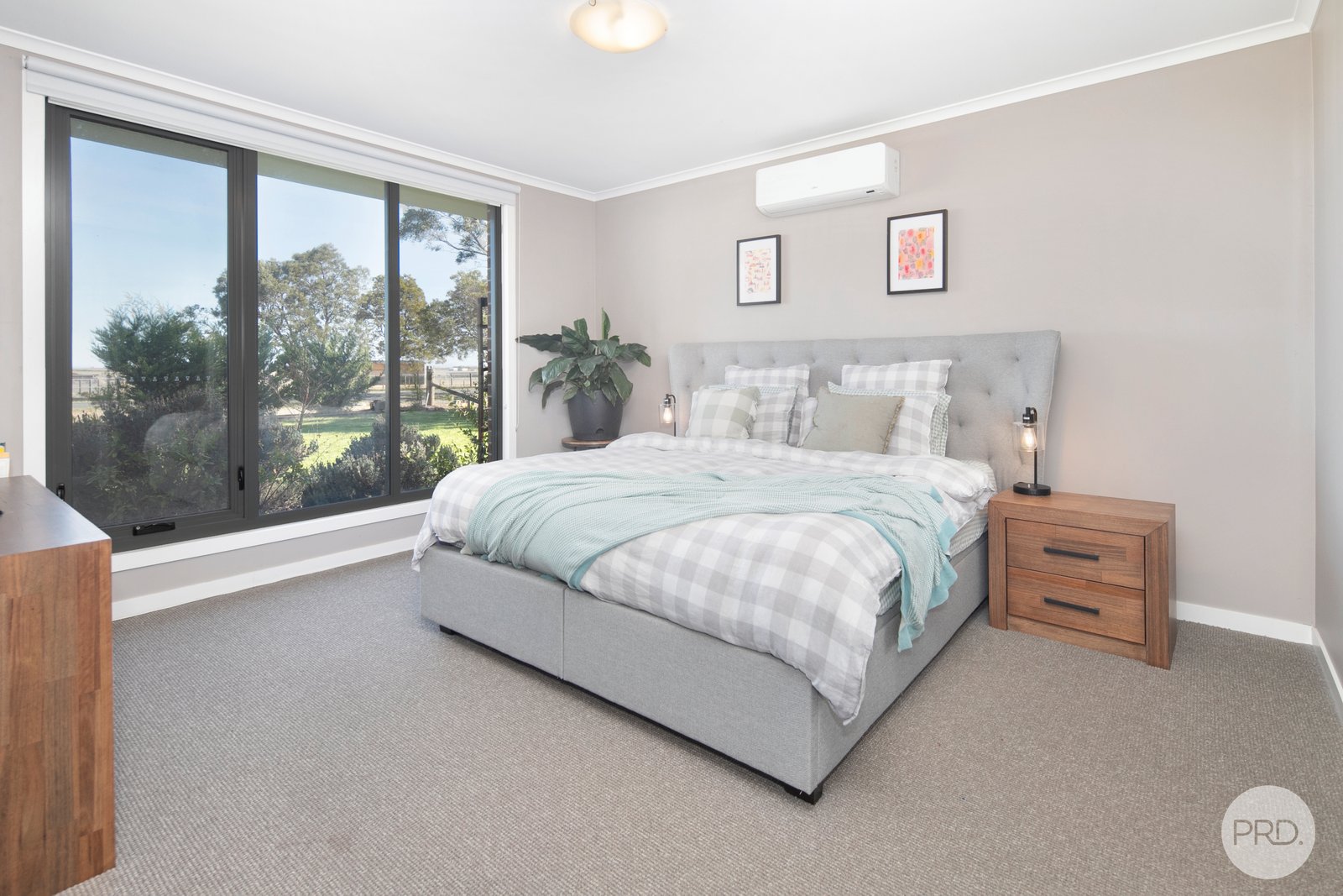 73 Whites Road CARDIGAN 8