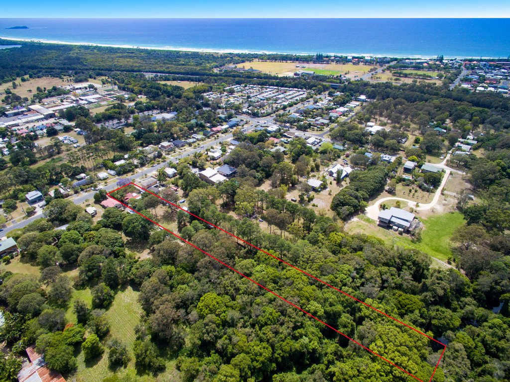 73 Wommin Bay Rd  CHINDERAH 8