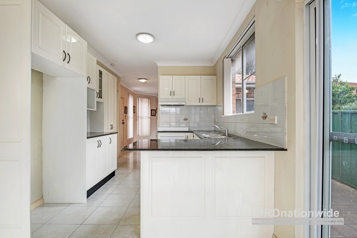 7/30-32 Albion Street ROSELANDS 3