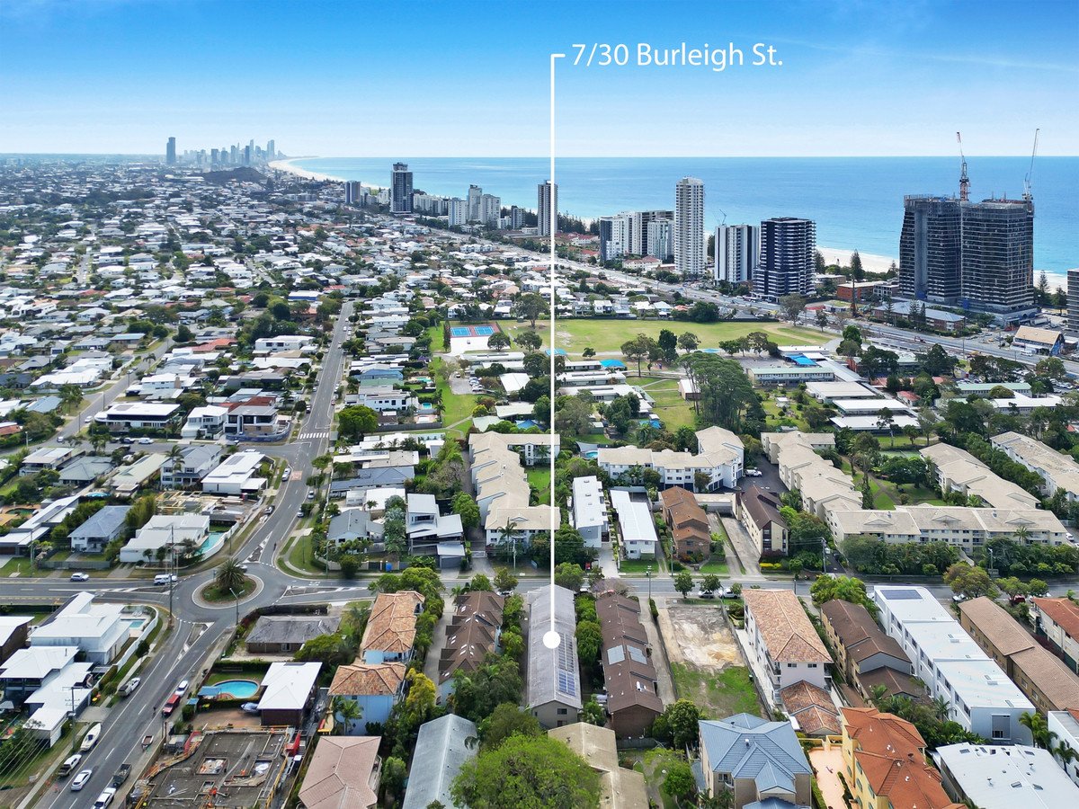 7/30 Burleigh Street Burleigh Heads 13