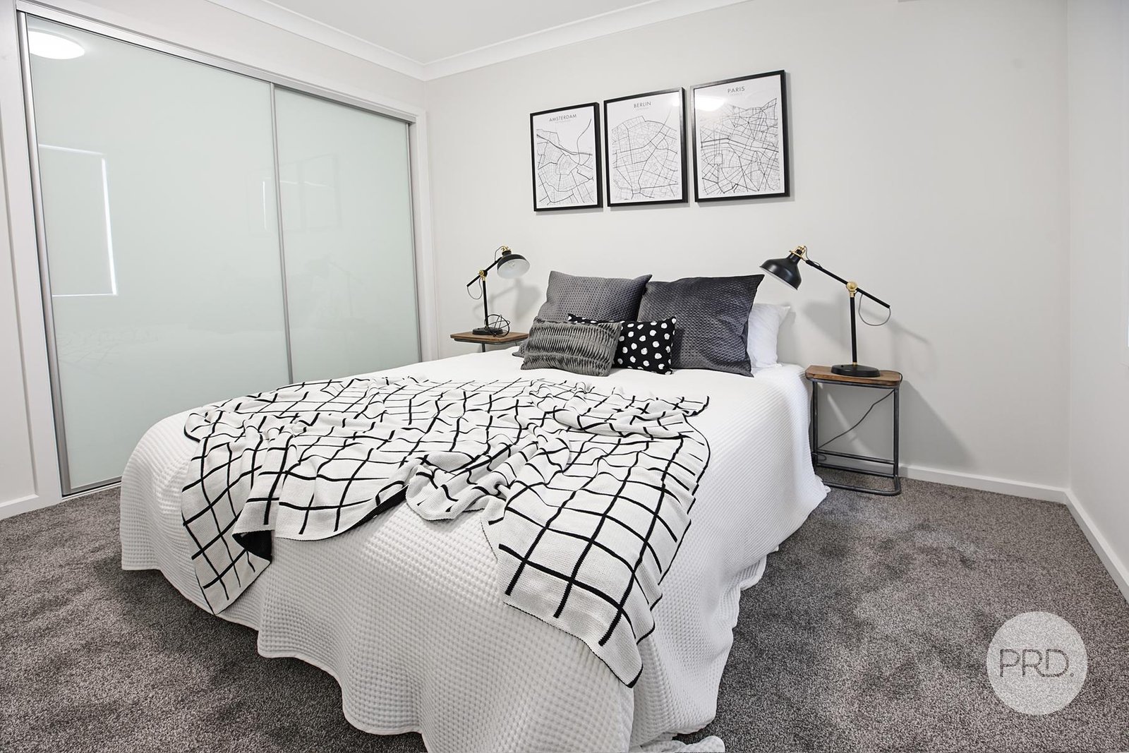 7/30 King Street St Marys 8