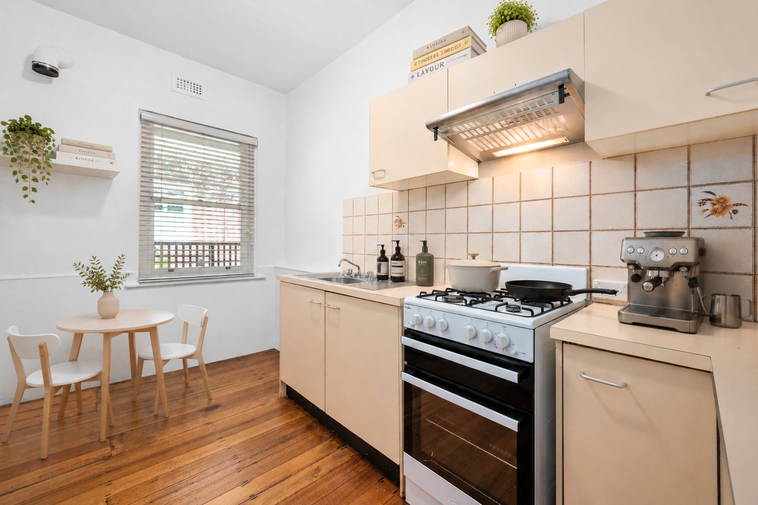 Gallery: 7/30 Mitford Street