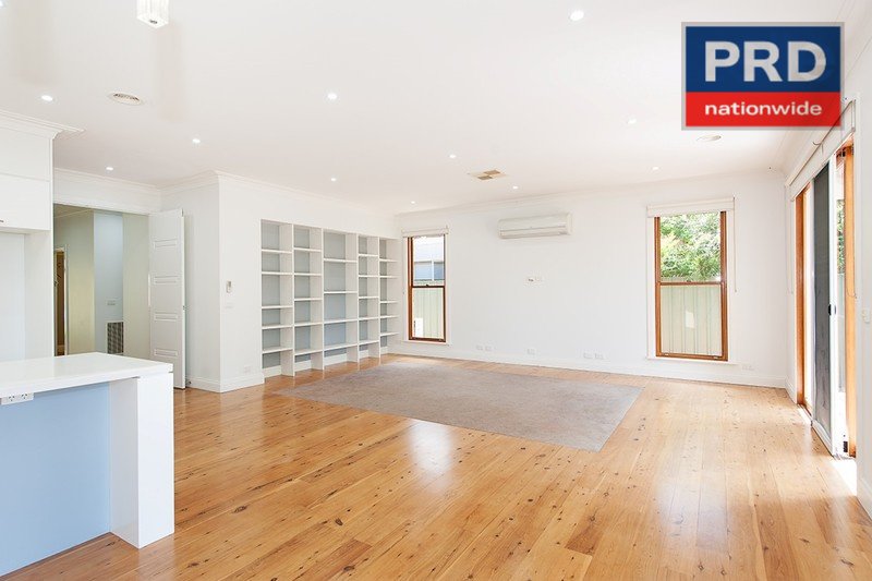 730 Peel Street ALBURY 3