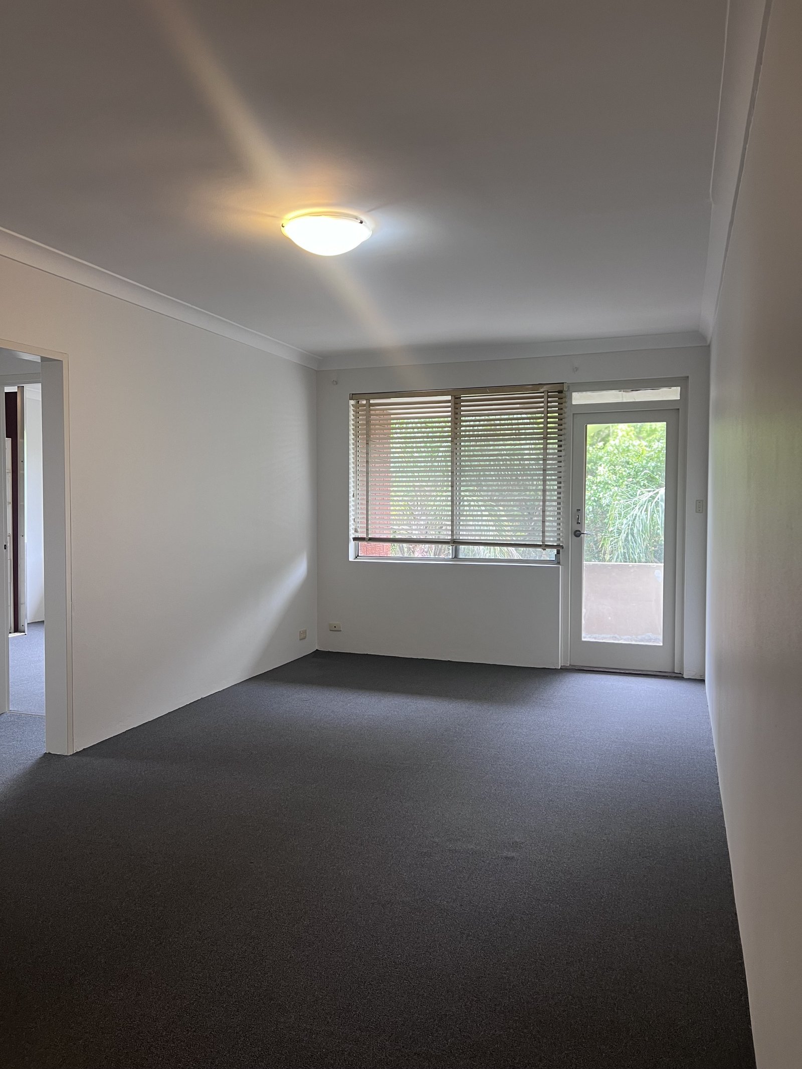 7/30 Phillip Street ROSELANDS 1