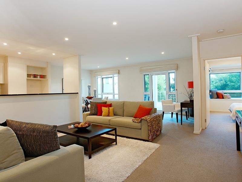 Gallery: 73/1 Graham Street