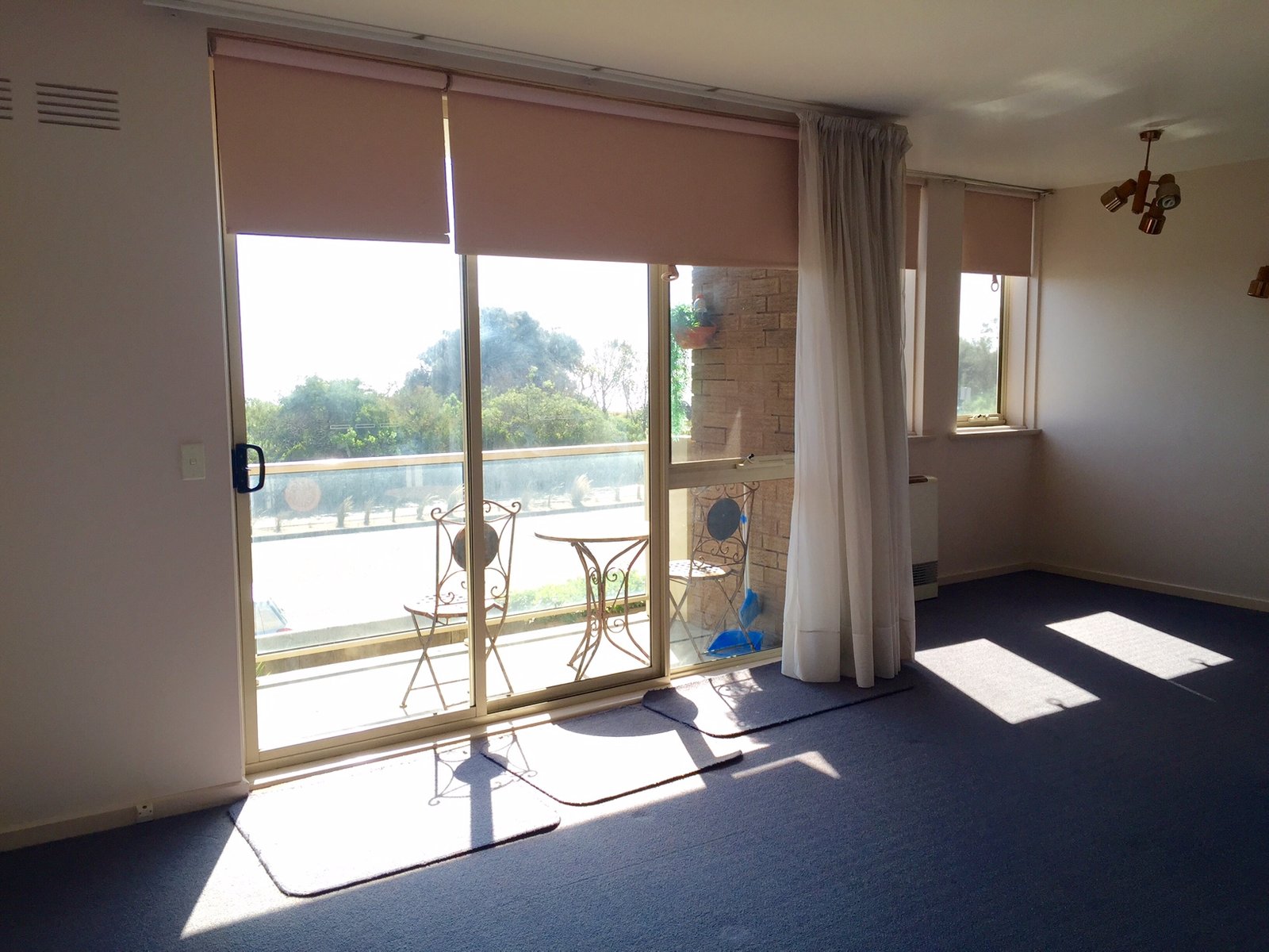 Gallery: 7/310 Beach Road
