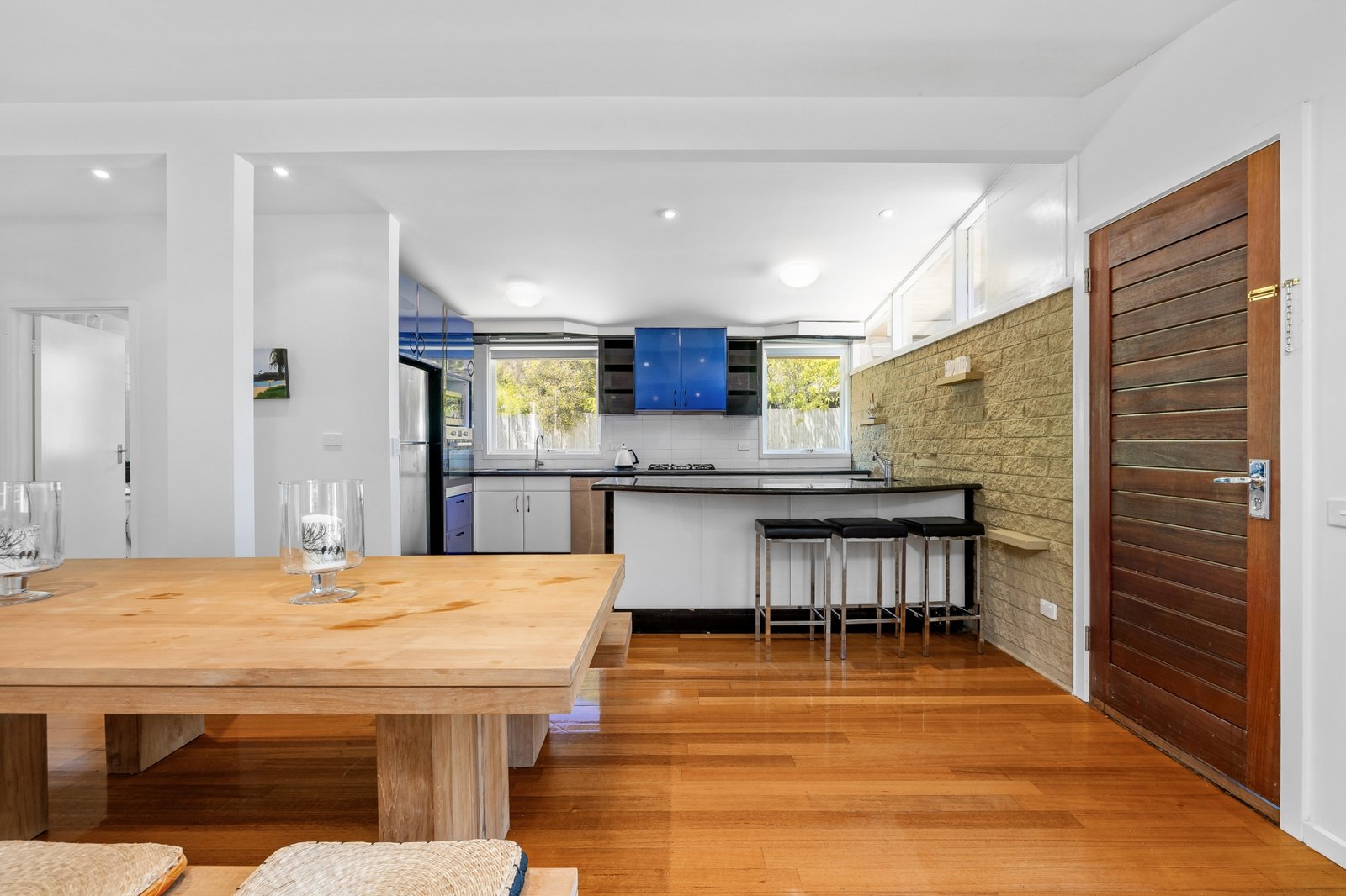 Gallery: 732 Melbourne Road
