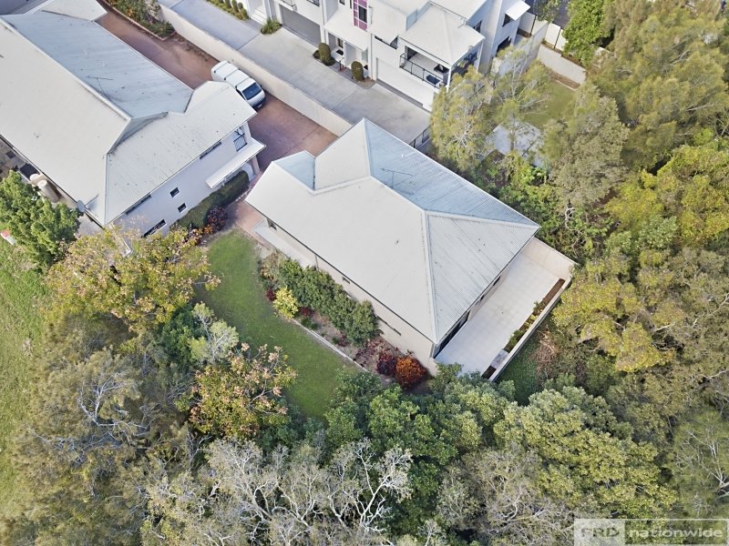 7/33 Harley Street LABRADOR 12