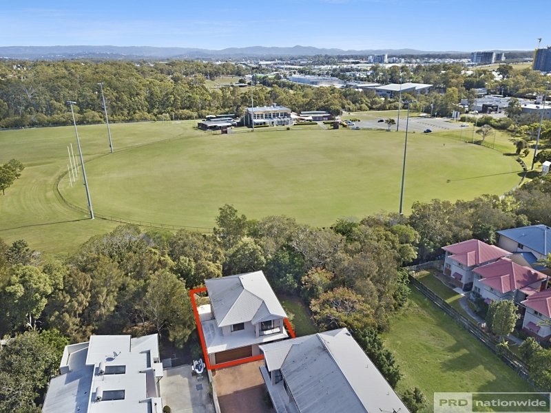 7/33 Harley Street LABRADOR 14