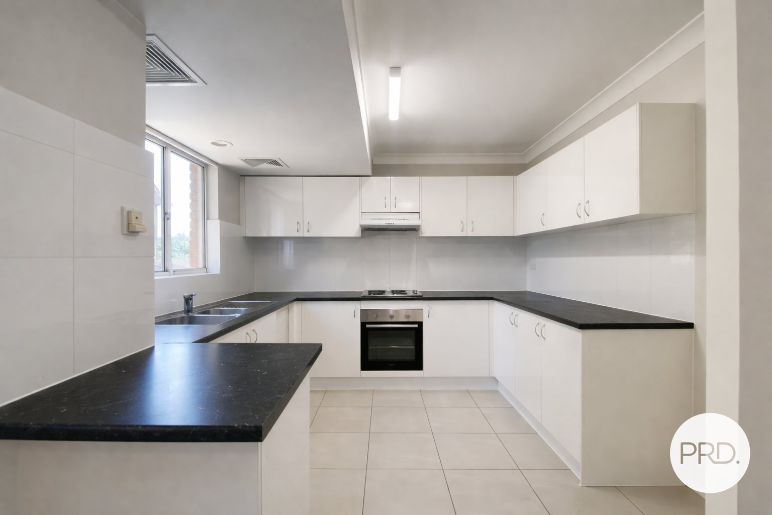 7/33 Napier Ave  LURNEA 3