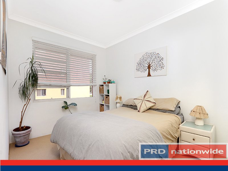 7/33 Oxford St  MORTDALE 4