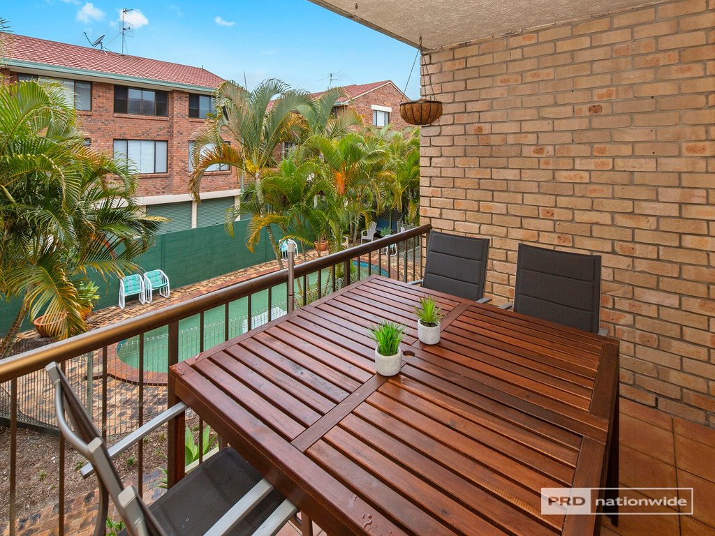 7/33 Whiting Street LABRADOR 1