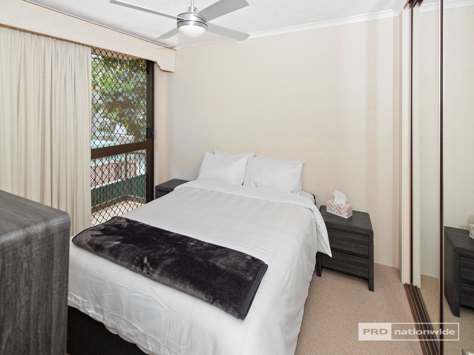 7/33 Whiting Street LABRADOR 7