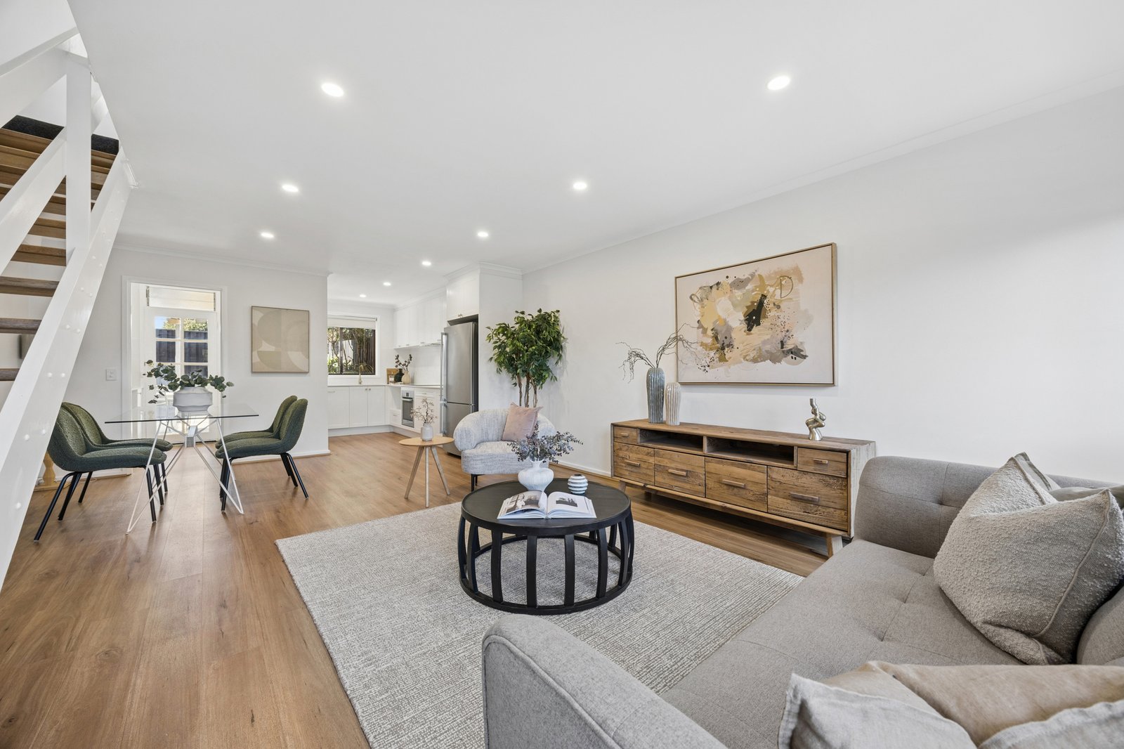 Gallery: 73/310 Warrigal Road