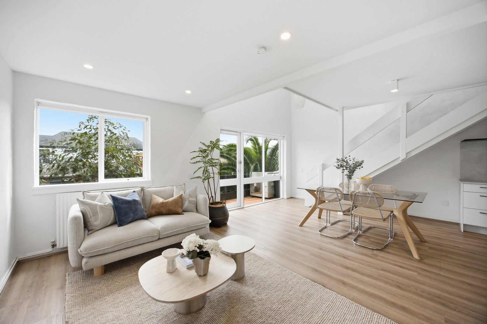 Gallery: 7/334 Hampton Street