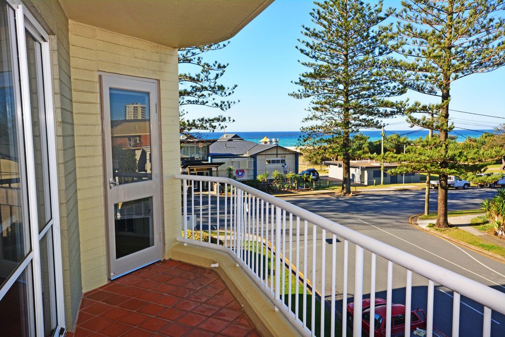 7/34 Pacific Parade BILINGA 8