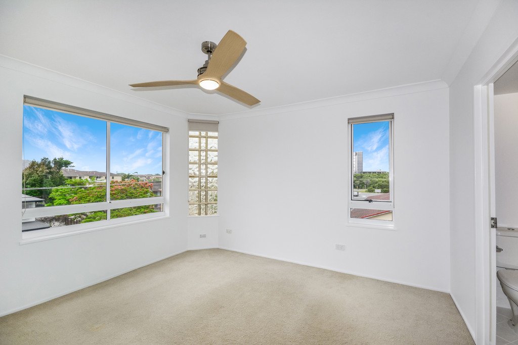 7/34 Pacific Parade BILINGA 4