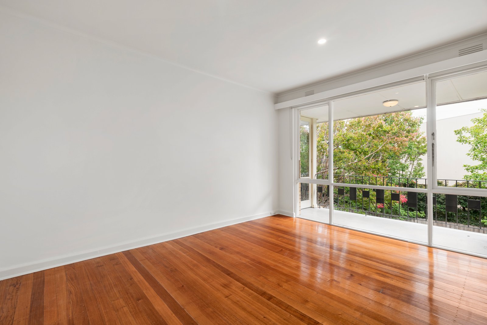 Gallery: 7/344 New Street