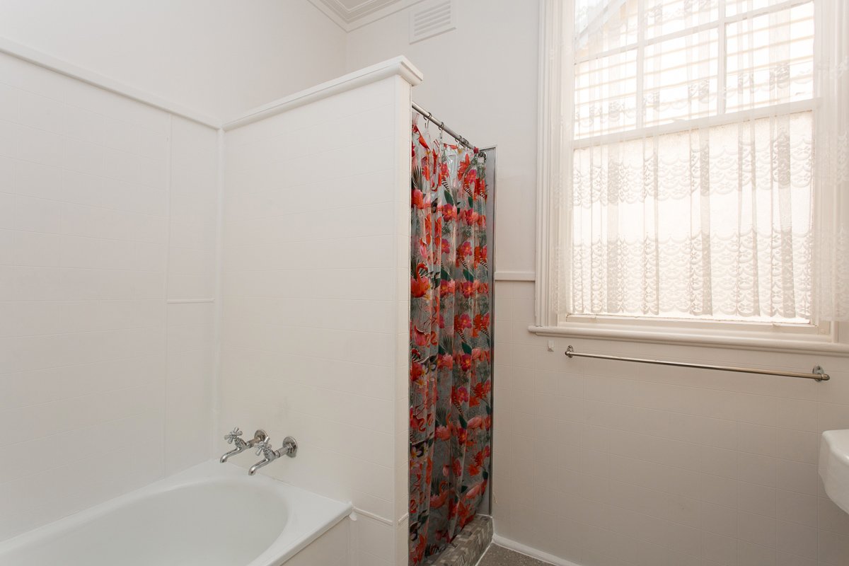 Gallery: 735 Barkly Street