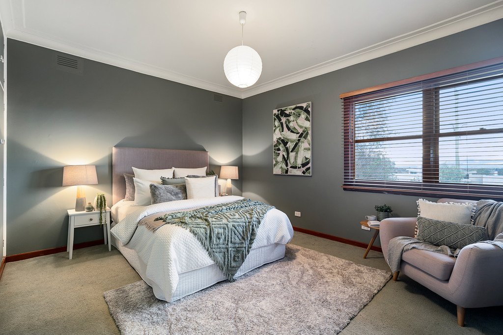 735 Kiewa Street ALBURY 9